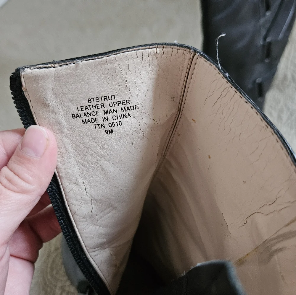 Black Boutique 9 Heeled Boots womens 9M - Picture 4 of 7